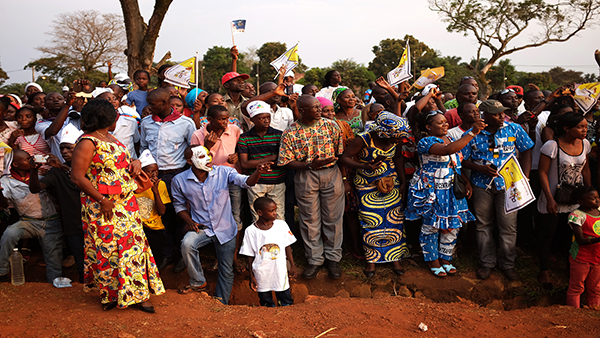 Bangui, la gente durante la visita di Papa Bergoglio