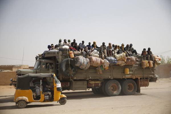 Camion migranti 600
