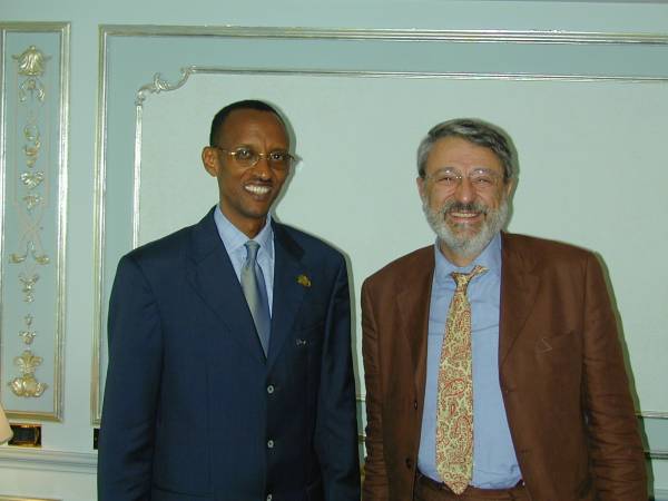 Il presidente del Ruanda con Massimo Alberizzi