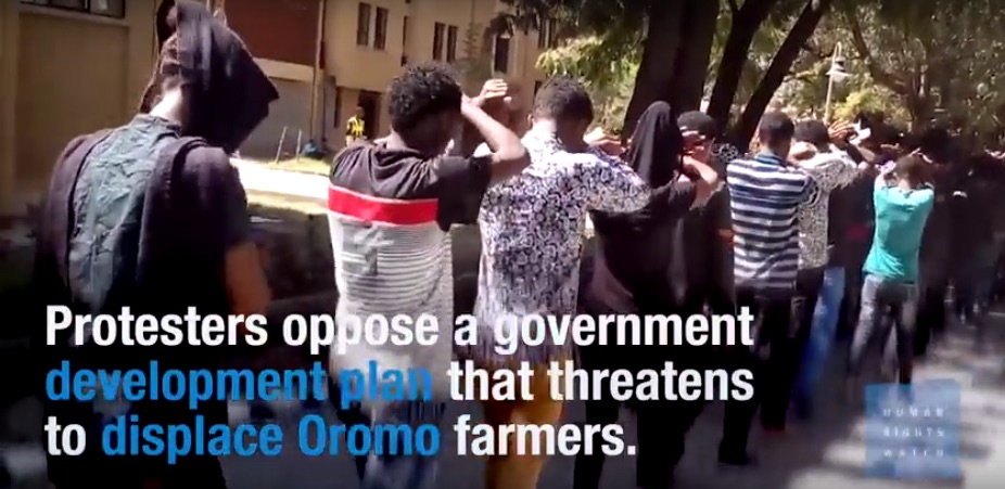 Protesta pacifica della popolazione Oromo stroncata nel sangue (courtesy Hrw)
