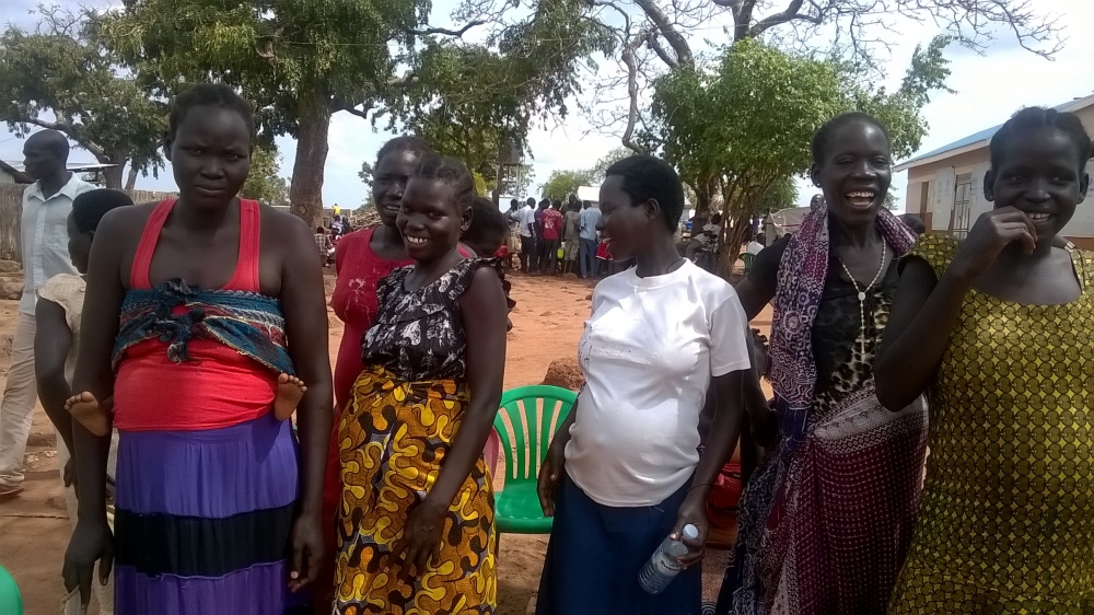 Donne sudsudanesi incinte rifugiate in Uganda