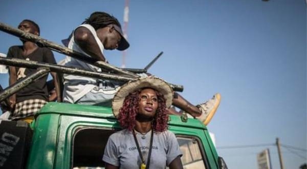 Gambiani in fuga verso il Senegal