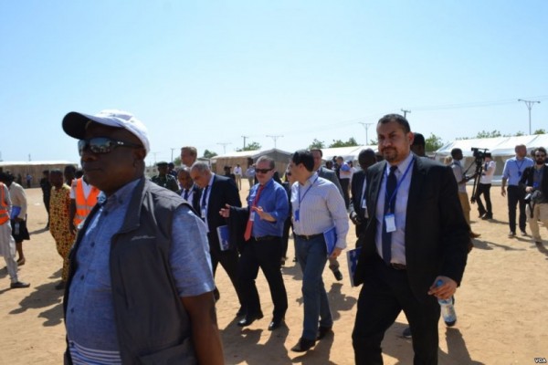 Un gruppo di membri del Consiglio di sicurezza dell'ONU a Maduguri