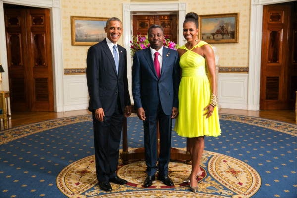 Il presidente Farue Gnassingbè alla Casa Bianca ricevuto dal presidente Obama e dalla moglie Michelle