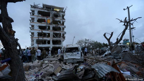 Mogadisco, Somalia, dopo le esplosione di ieri