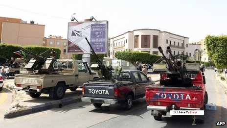 Uomini armati bloccano  il ministero degli Esteri a Tripoli