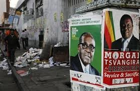 Mugabe vince ancora, ovviamente con i brogli