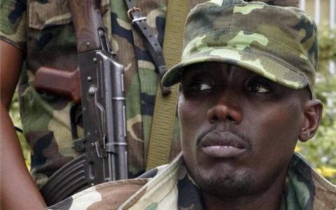 Congo-K, sconfitti dai governativi, si arrendono in Uganda i ribelli dell’M23