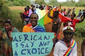 Dopo la legge contro gli omosessuali, la comunità internazionale sospende gli aiuti all’Uganda