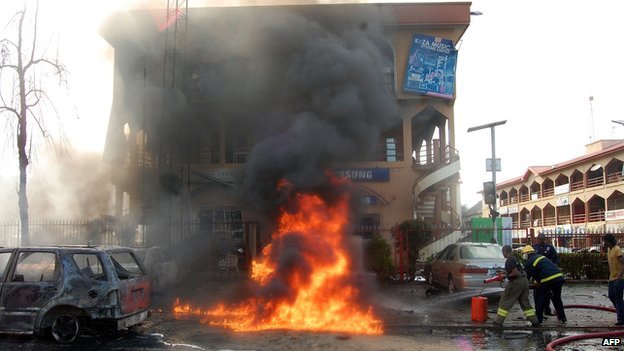 Boko Haram colpisce un centro commerciale ad Abuja, ventuno morti