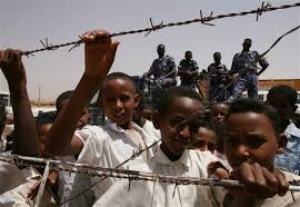 Arrestati in Sudan 400 profughi eritrei, volevano raggiungere il campo UNHCR