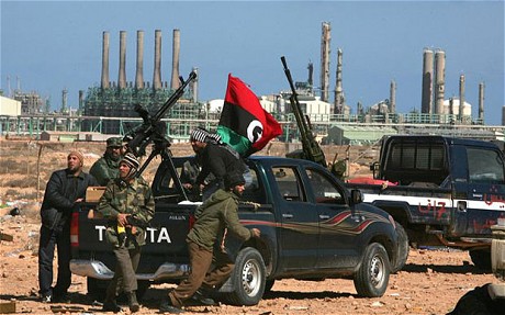 Dossier Libia-3/Le milizie prendono il sopravvento: gli stranieri in fuga