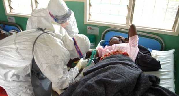 Ebola assassinati in Guinea 6 infermieri e giornalisti al grido. “Il virus non esiste”
