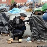 calais con poliziotto 2