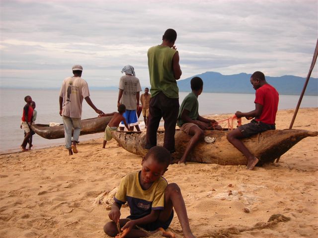 Zimbabwe’s Tonga fishermen cut off from Zambezi lifeline