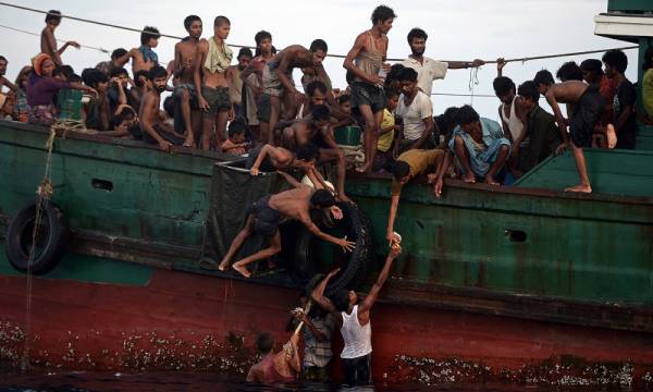 Il governo del Gambia vuole accogliere i rifugiati rohingya birmani