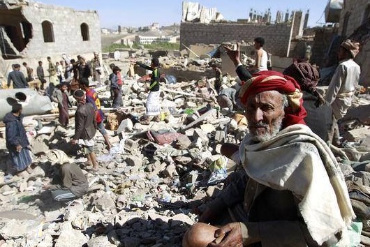 Le bombe sopra Sana’a. La carneficina crudele e ignorata dello Yemen