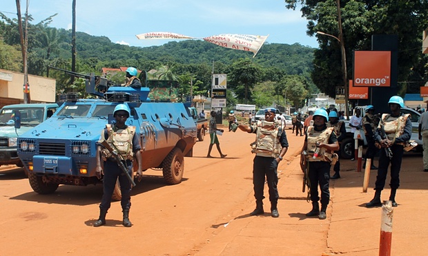 Centrafrica, casco blu ruandese mitraglia i suoi commilitoni e fa una strage
