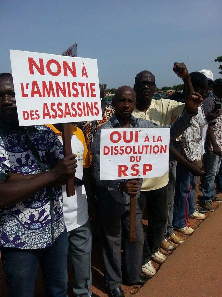 Accordo in Burkina Faso: i golpisti si arrendono ma non depongono le armi