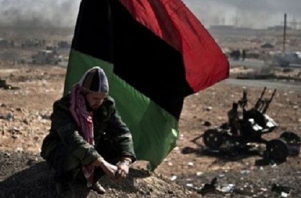 Ormai in Libia è tutti contro tutti: sopravvivere ai massacri o fuggire da Tripoli