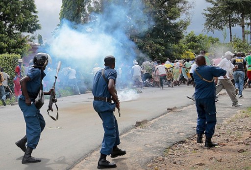 Burundi, i ribelli attaccano due campi militari a Bujumbura‏