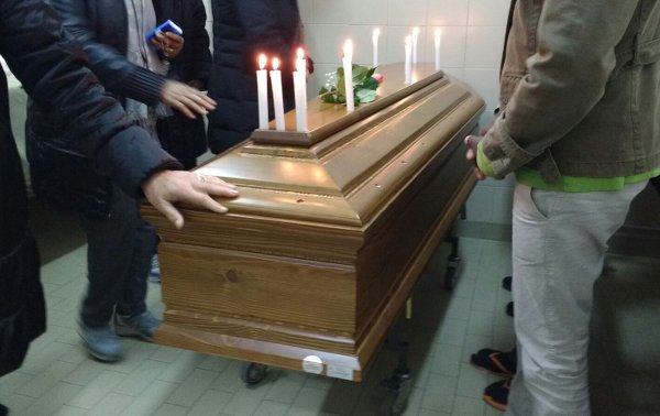 Cerimonia di addio Tedros, giovane eritreo morto a Cagliari