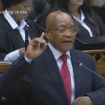 Zuma in parlamento2