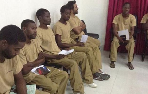 Angola, liberati 17 dissidenti in galera per aver letto un libro “sovversivo”