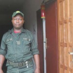 Il guardaparco camerunese Mpaé Désiré accusato di aver picchiato i Baka – Courtesy Survival International