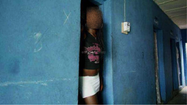 Prostituta assassinata a Nanyuki, Kenya: le sua colleghe protestano in piazza