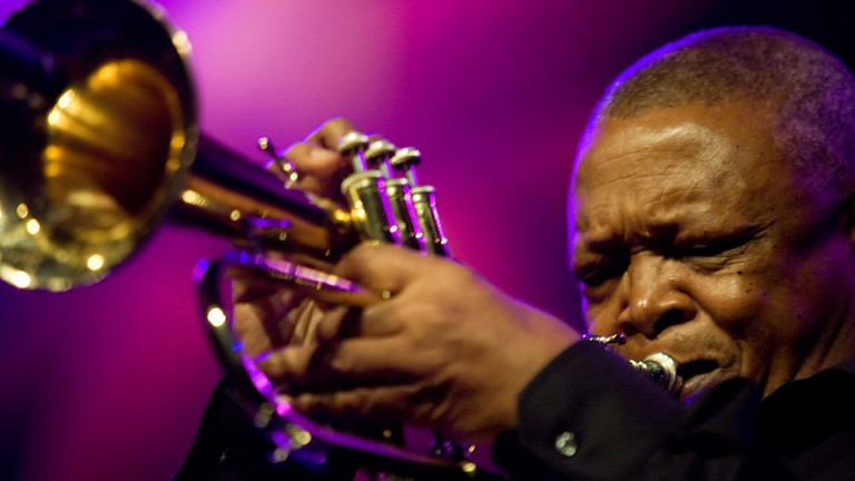 E’ morto Hugh Masekela, con la sua musica combatteva l’apartheid