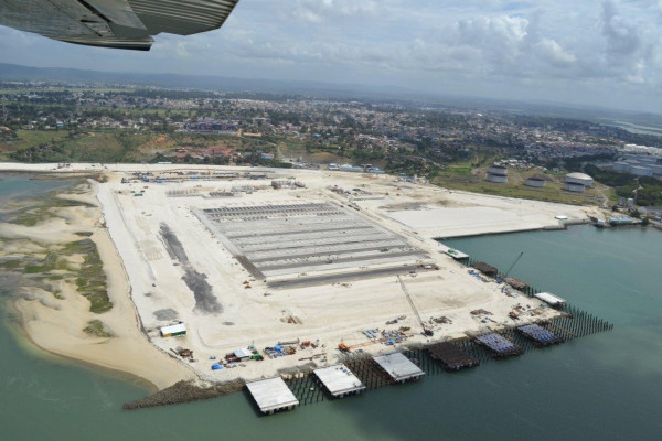 Veduta aerea del porto di Lamu (Kenya) in corso di realizzazione