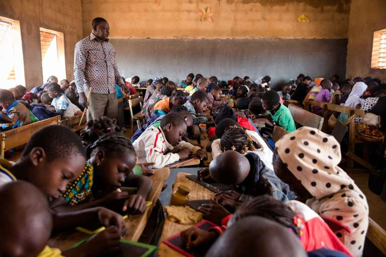A scuola in Burkina Faso, con centotrentuno compagni di classe