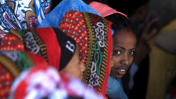 Giovani donne eritree