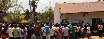Mozambico, fila ai seggi elettorali (Courtesy Amnesty International)