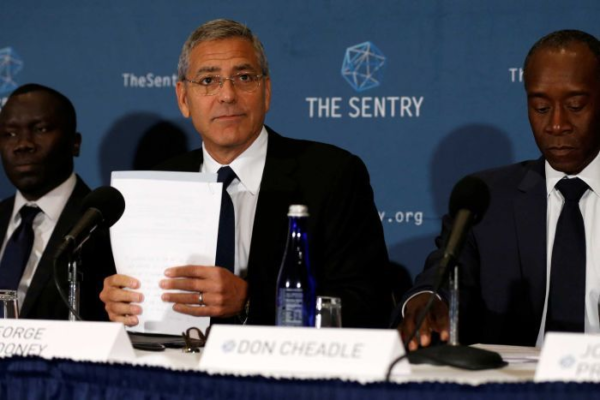 Dallo schermo alla realtà: George Clooney smaschera un generale sud sudanese per riciclaggio