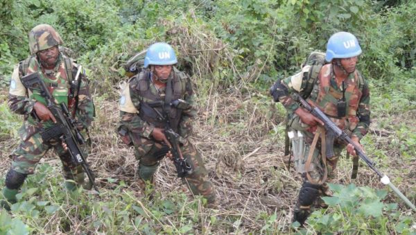 Uccisi dai ribelli islamisti 7 caschi blu nel Congo-K mentre ebola continua la sua folle corsa