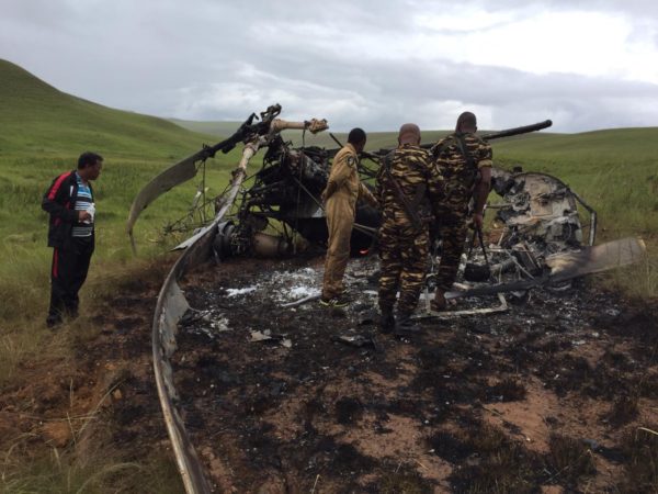 Giovanissima elicotterista italiana salva cinque militari in Madagascar