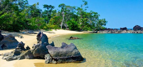 Giovane italiano durante un party annega in piscina a Nosy Be in Madagascar