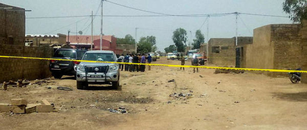 Assalto dei terroristi in Burkina Faso: ucciso un missionario spagnolo e quattro agenti della dogana