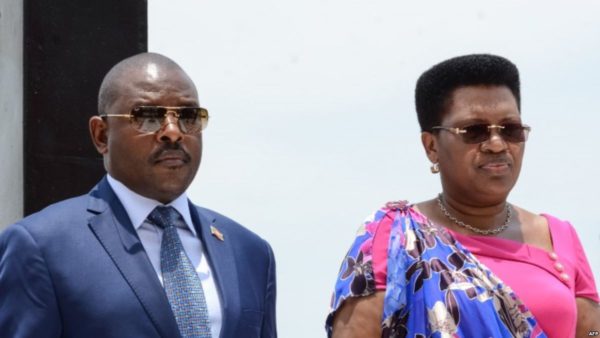 Burundi: in galera liceali accusate di aver “deturpato” la foto del presidente