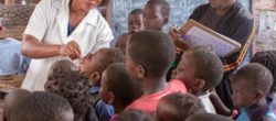Vaccinazione orale contro il colera in Mozambico (Courtesy OMS)