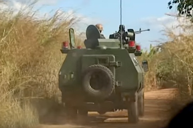 Blindato della Forze armate Mozambicane