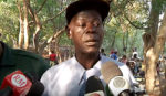 Il gen Mariano Nhongo, della Giunta militare Renamo, intervistato dai media