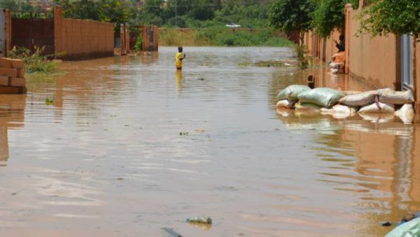 Devastanti inondazioni colpiscono il Niger già messo in ginocchio dal terrorismo