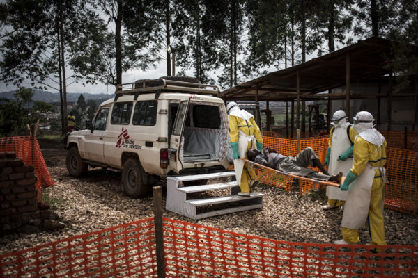 RD Congo: attacchi di gruppi armati contro i sanitari che lottano contro ebola