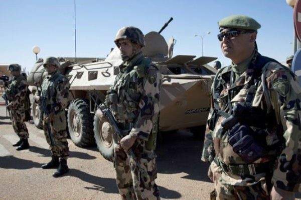 Attacco kamikaze contro una base militare nel sud dell’Algeria: ucciso un soldato