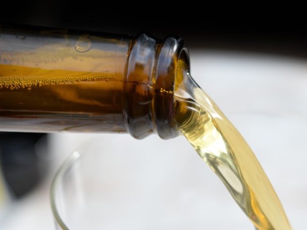 Sudafrica: lockdown vieta trasporto alcolici birrificio dovrà eliminare milioni di bottiglie