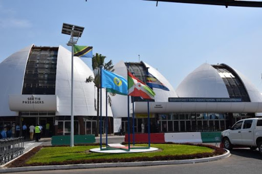 Burundi: a pochi giorni dal voto il governo silura 4 esperti Covid-19 dell’OMS
