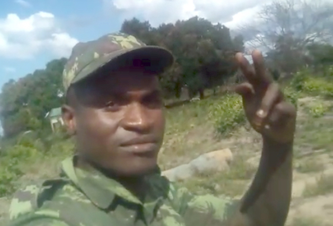 Ramiro Moises Machatine, militare delle FADM che ha girato il video dell'esecuzione della donna